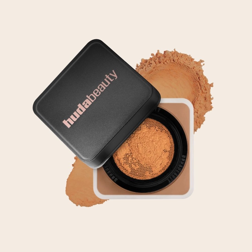 Huda Beauty Easy Bake Loose Baking and Setting Powder